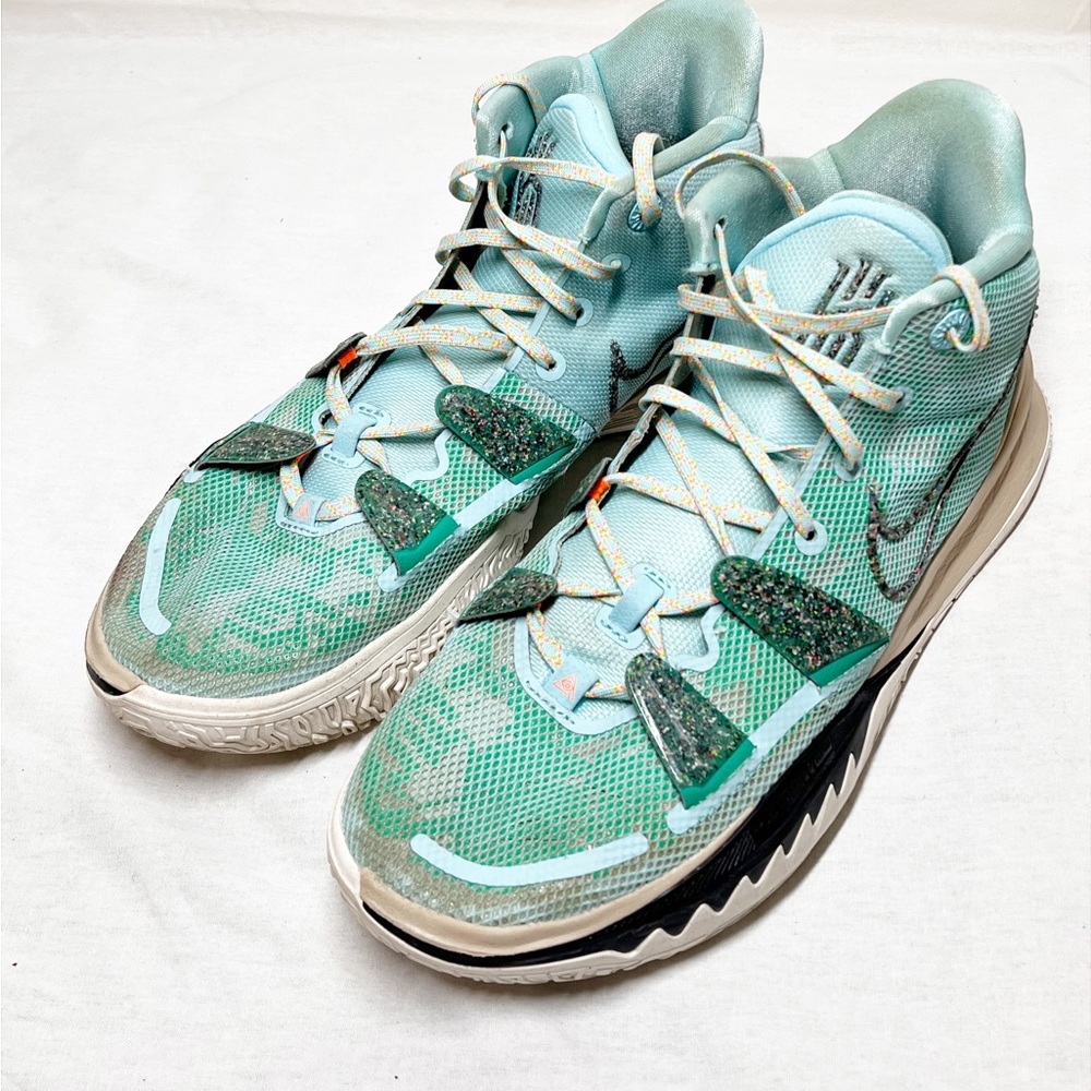 Mens Nike Kyrie 7 Copa Size 11 Rare